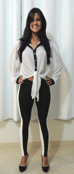 Camisa P & B.